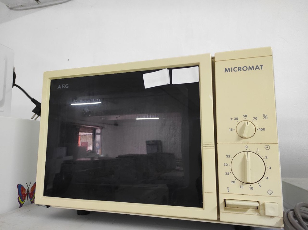 Микроволновая печь MICROMAT EK-16063003