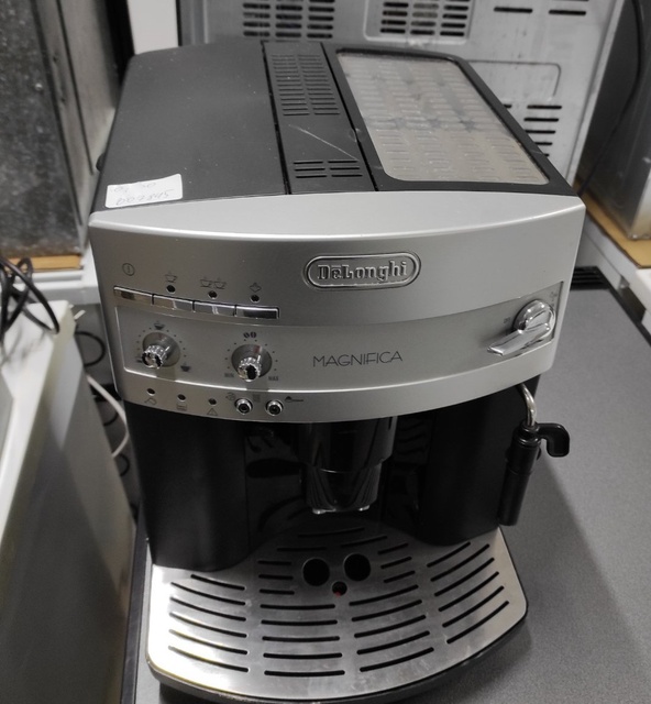 Кофемашина DELONGHI EK-01122018